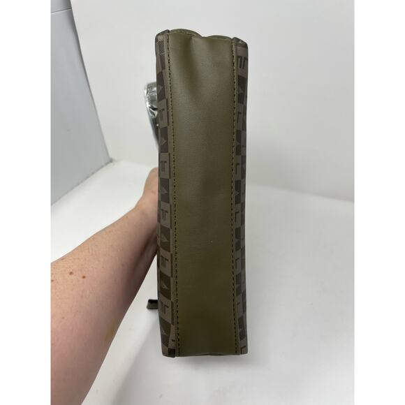 London Fog Addison Tower Signature Print Crossbody Bag Olive Green Purse NWT - Picture 4 of 7